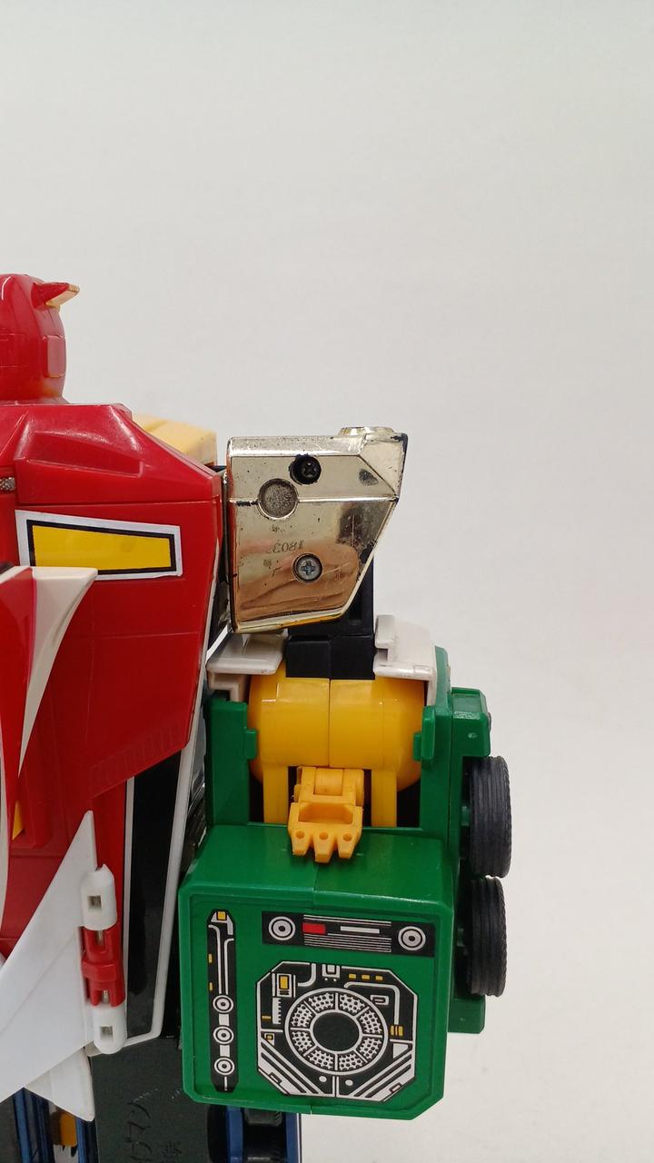 Bandai DX Chogokin Choujuu Sentai Liveman Live Robot