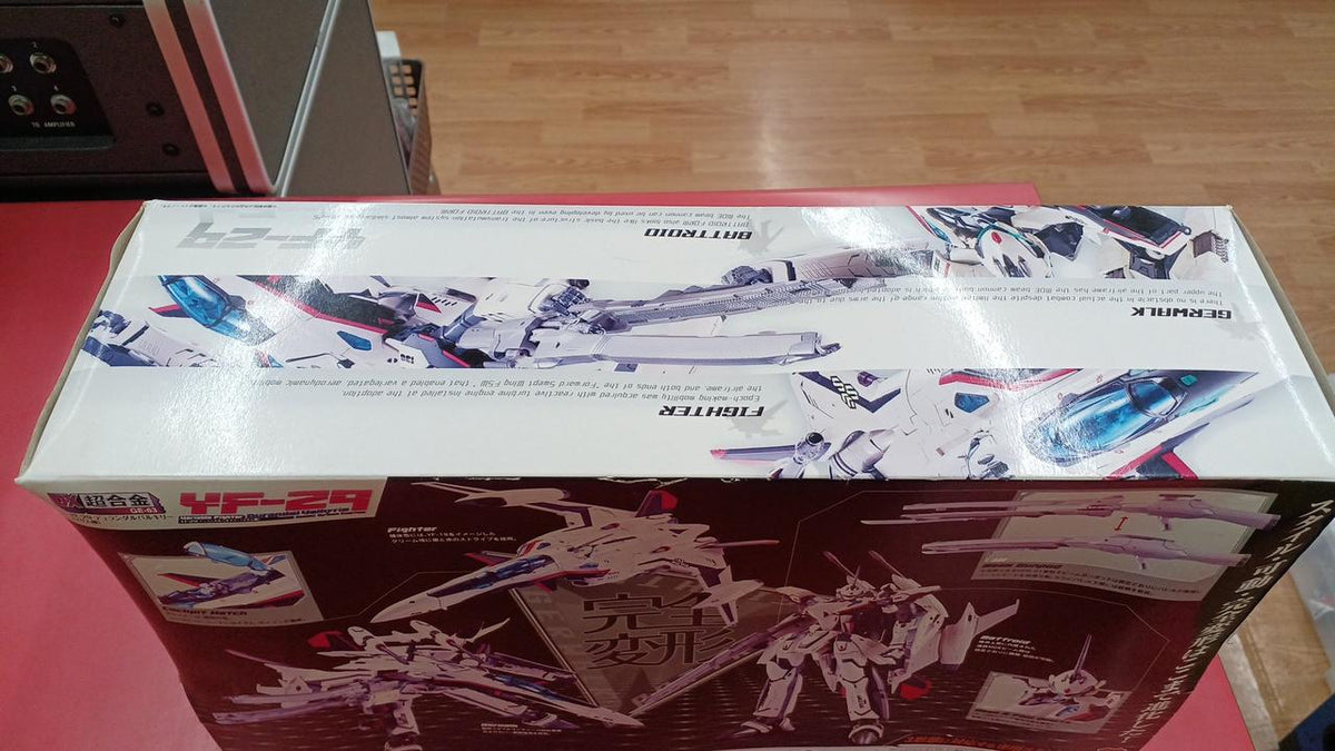 BANDAI DX Chogokin GE-63 YF-29 Durandal Valkyrie (Isamu Unit)