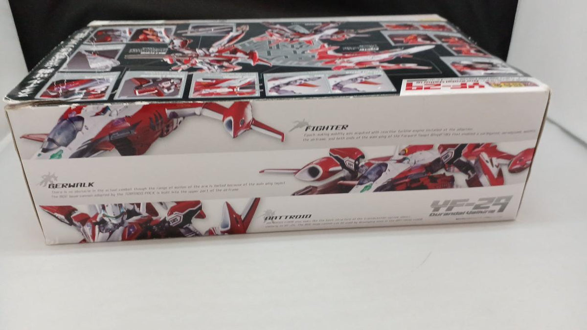 BANDAI YF-29 Durandal Valkyrie (Saotome Alto's unit) DX Chogokin - Banzai Thrifting | BanzaiHobby