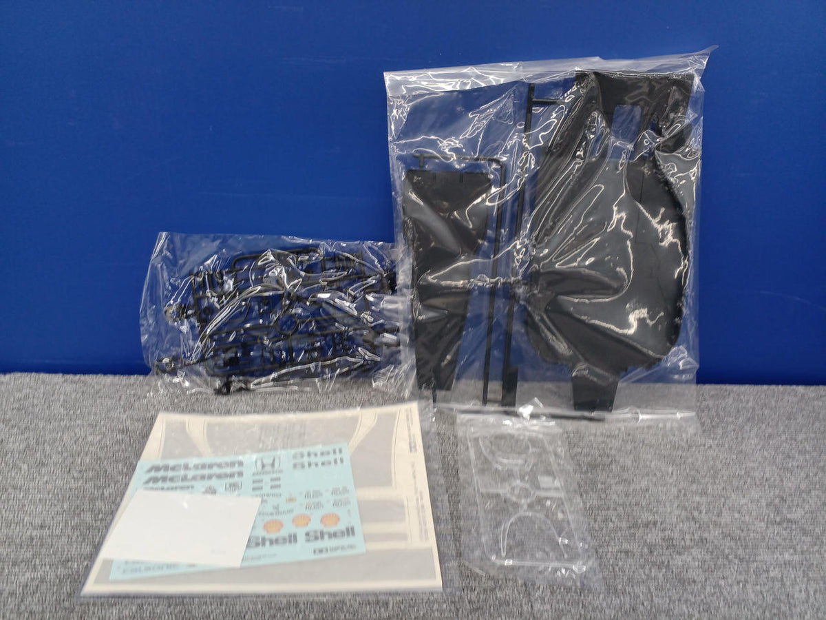 TAMIYA [Unassembled] Plastic Model MCLAREN MP4/6 HONDA - Banzai Thrifting | BanzaiHobby
