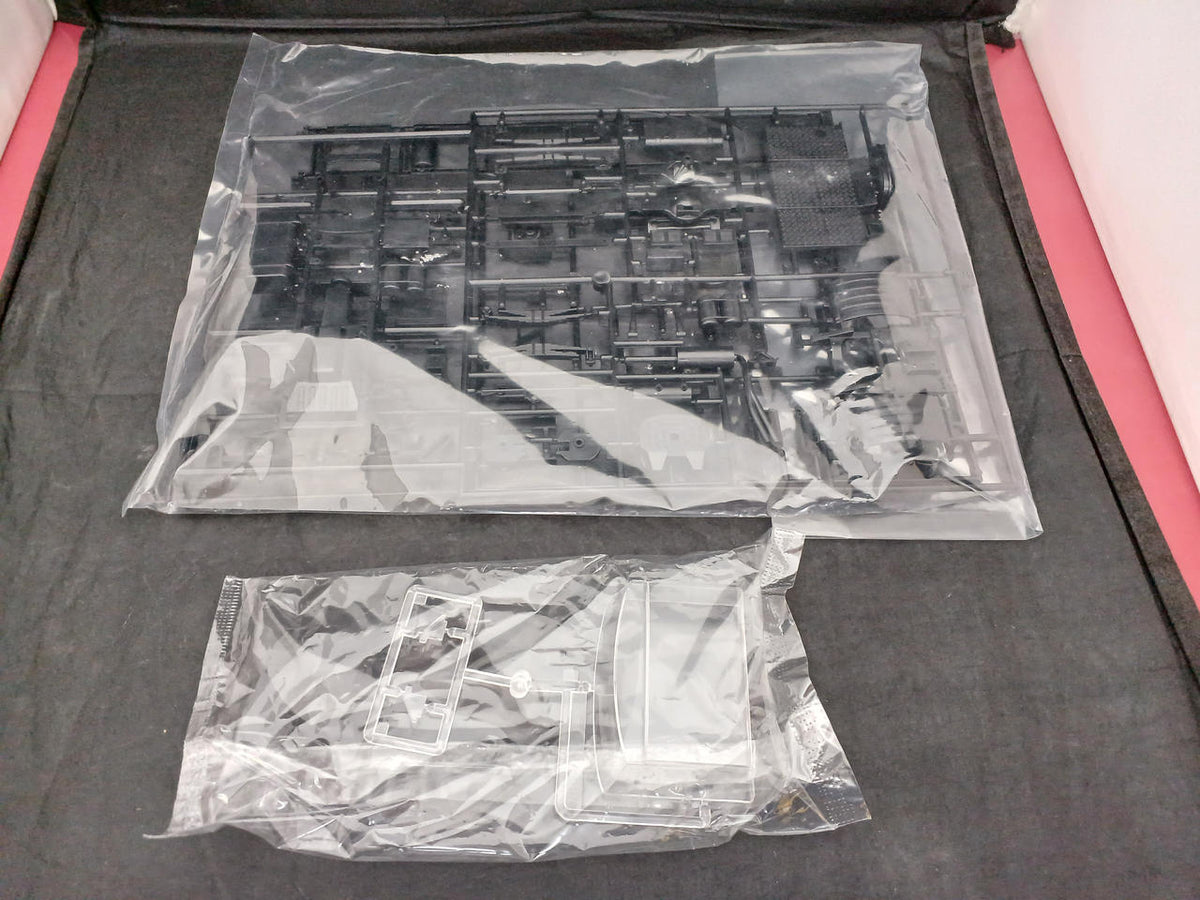 Aoshima Plastic Model Arab Star Tanker Truck - Banzai Thrifting | BanzaiHobby