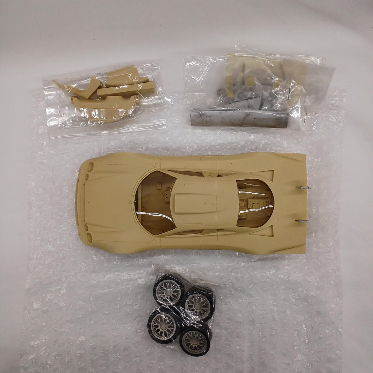 to cut Plastic Model Mercedes-Benz CLK-GTR - Banzai Thrifting | BanzaiHobby
