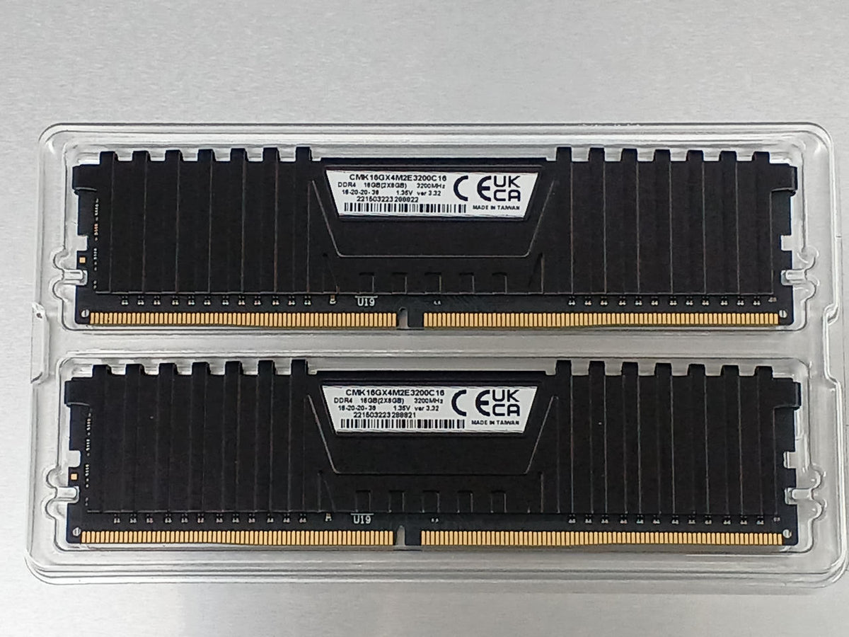 CORSAIR Desktop memory CMK16GX4M2E3200C16B