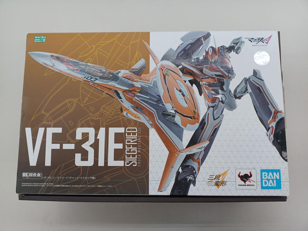 BANDAI Chogokin VF-31E Siegfried (Chuck Mustang's Aircraft)