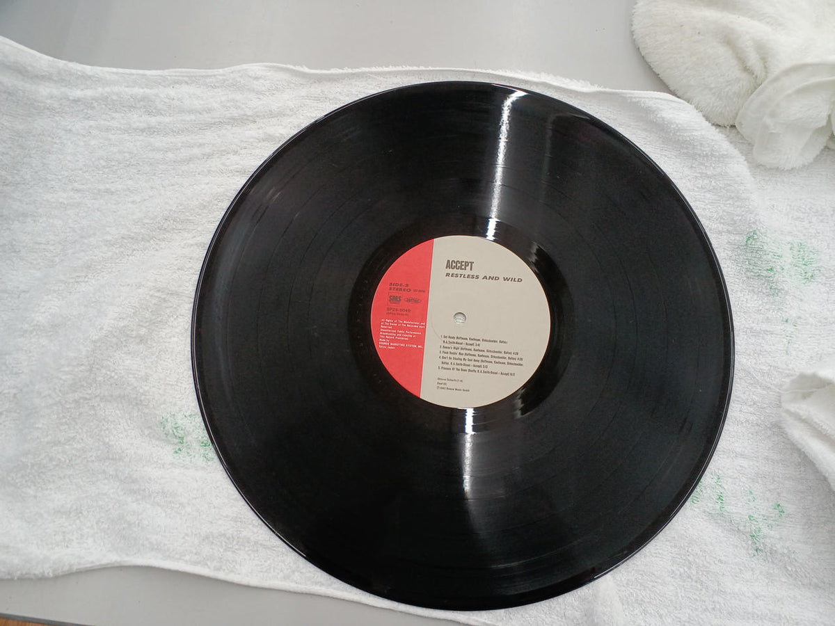 RESTLESS AND WILD Restless & Wild SP25-5049