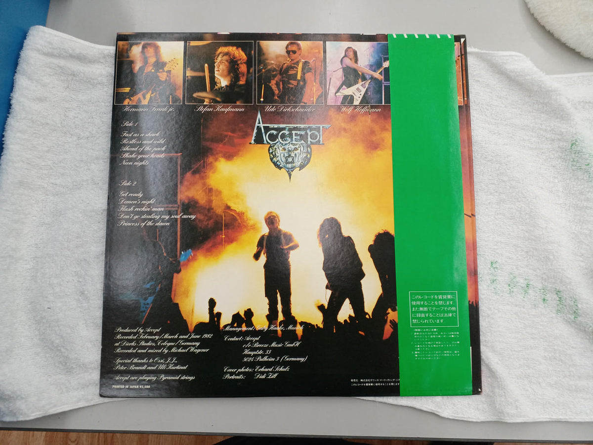 RESTLESS AND WILD Restless & Wild SP25-5049