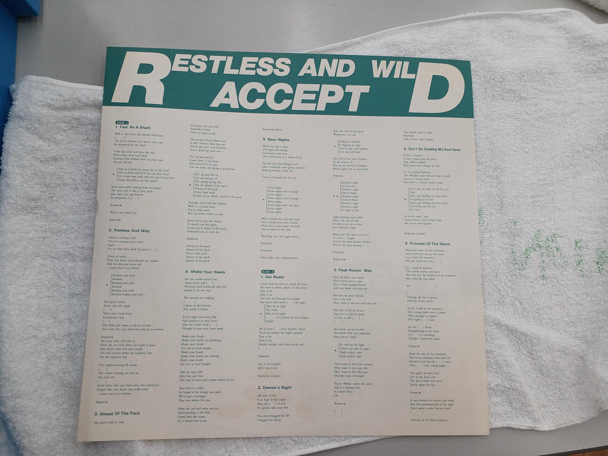 RESTLESS AND WILD Restless & Wild SP25-5049