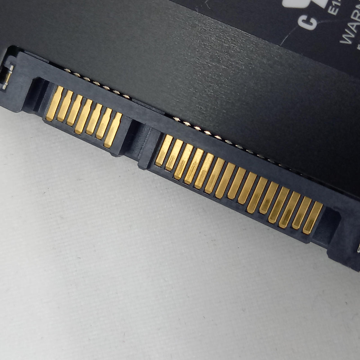 SAMSUNG SSD 4TB MZ-76E4T0