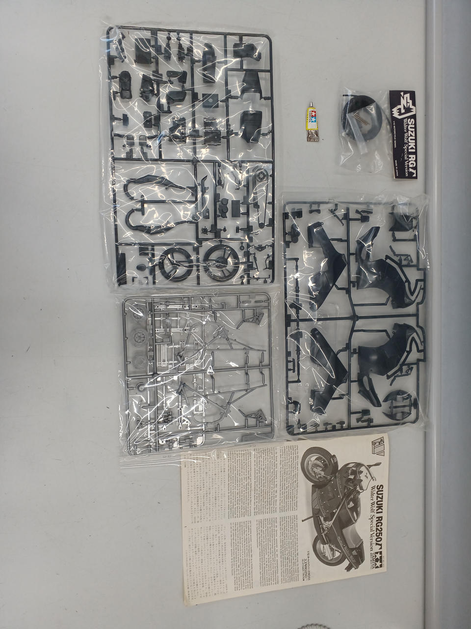TAMIYA Suzuki RG250 Walter Wolf Used KIT NO1453*1000 53 - Banzai Thrifting | BanzaiHobby