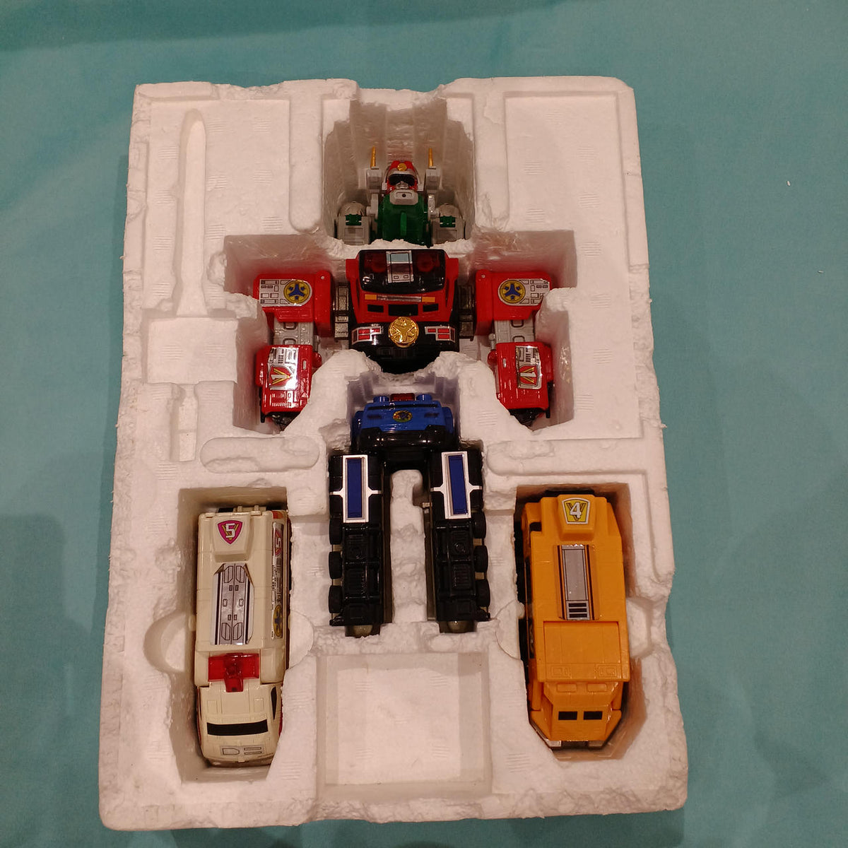 BANDAI DX Chogokin Emergency Combination Victory Robo