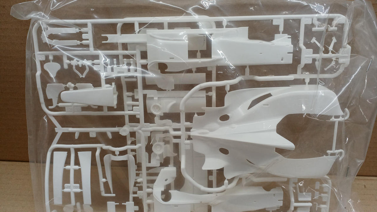 Tamiya 1/20 scale plastic model Williams BMW FW24