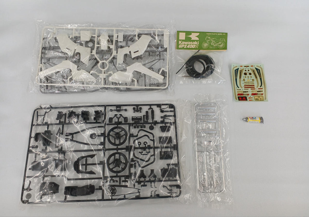 TAMIYA 1/12 Kawasaki GPZ400R 1445