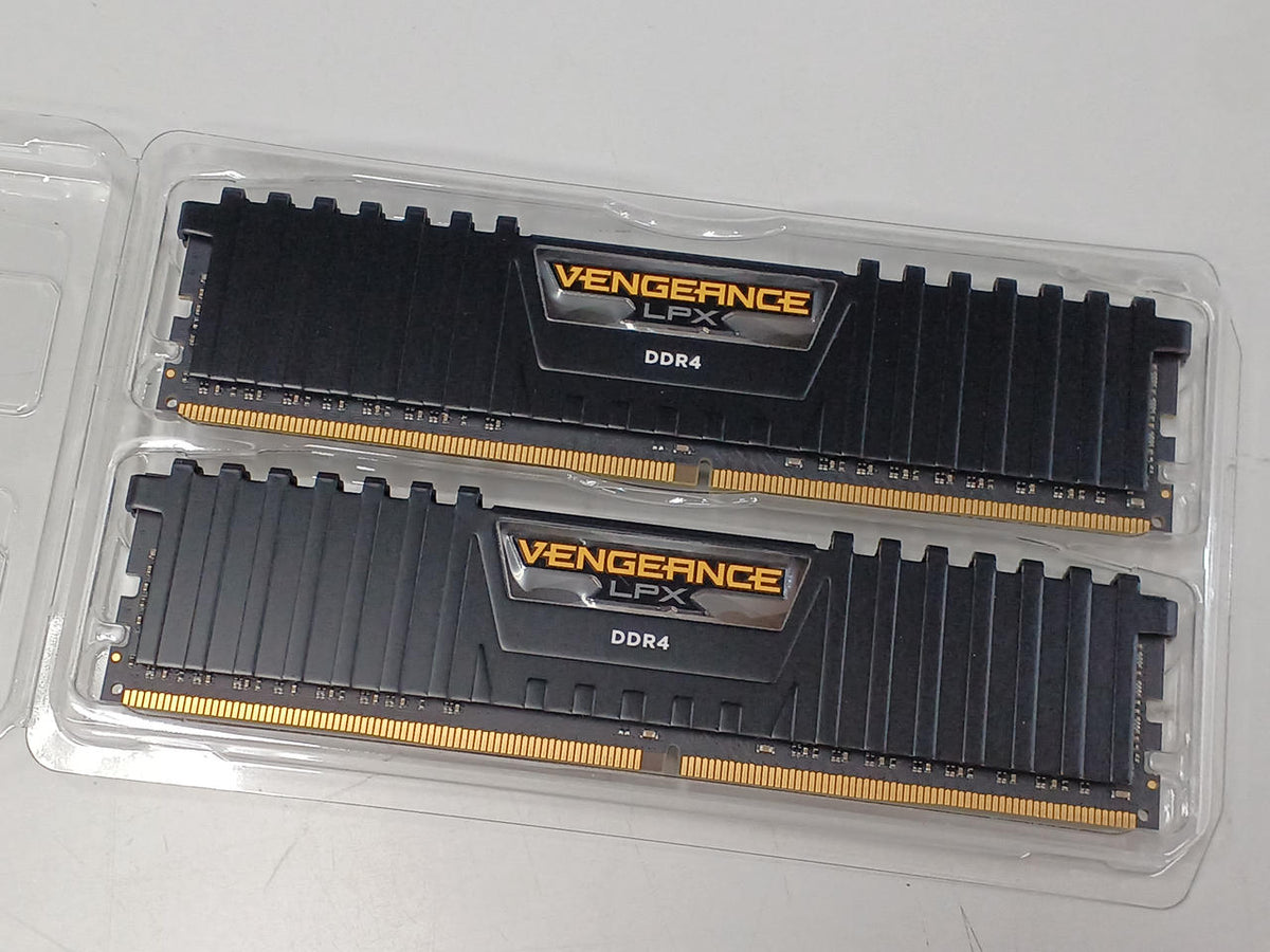 CORSAIR DDR4 Desktop Memory DDR4 32GB (16GB×2)