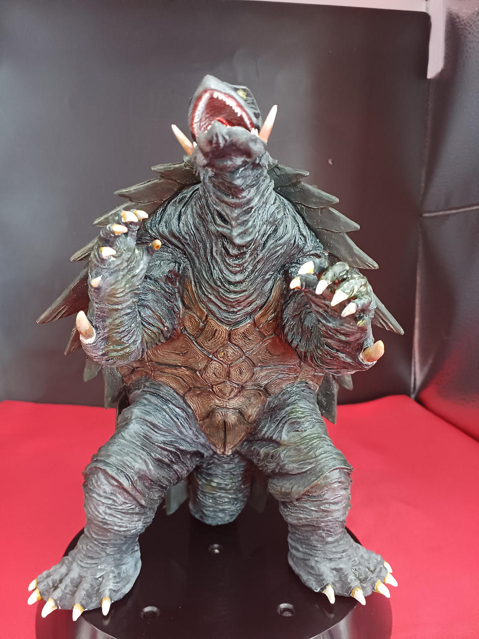 Sculpting Workshop PAO Iris Gamera 1999 Fully Painted Resin Kit - Banzai Thrifting | BanzaiHobby