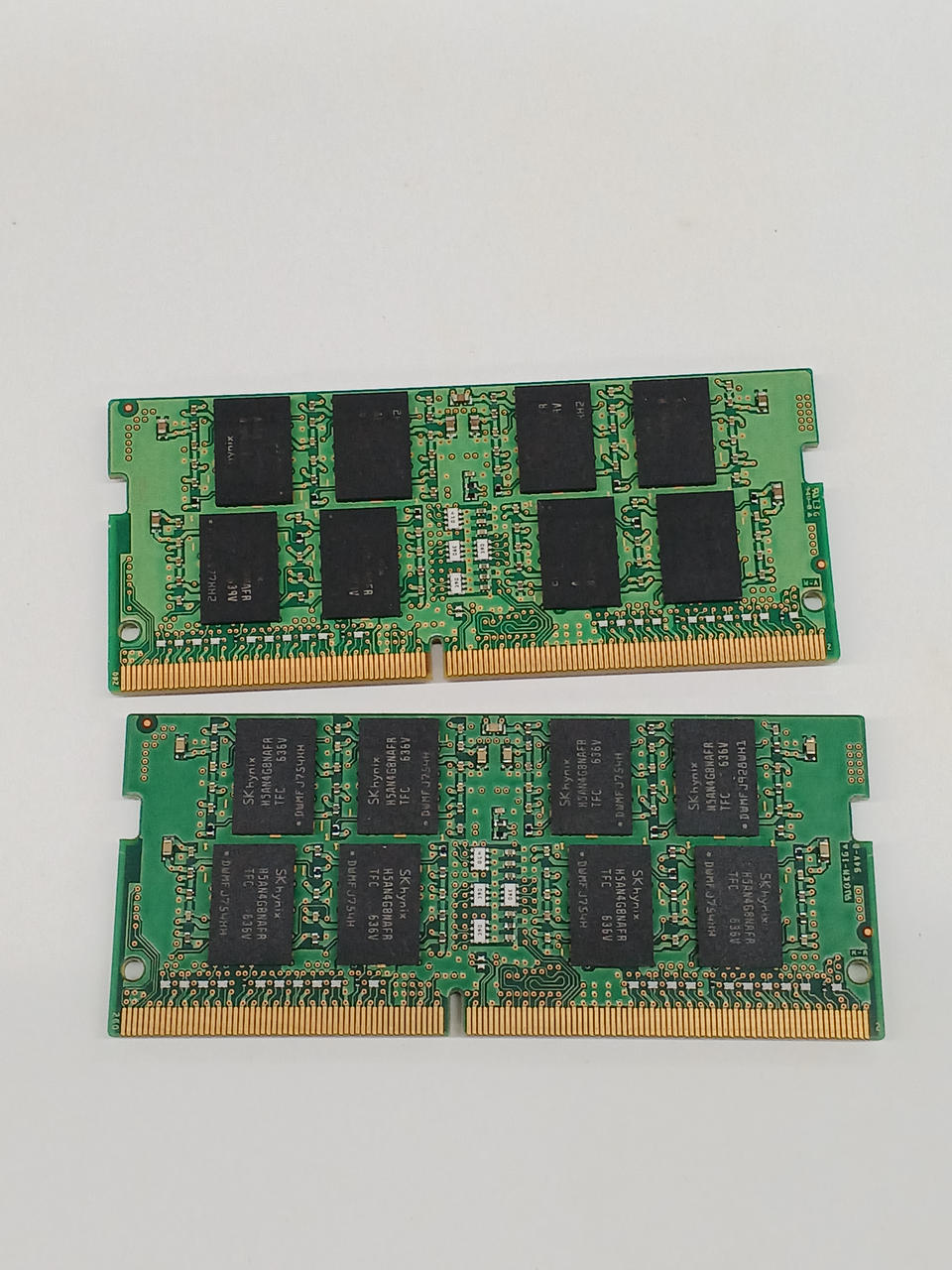 SK HYNIX Laptop PC Memory PC4-17000 8GB 2-Pack HMA41GS6AFR8N