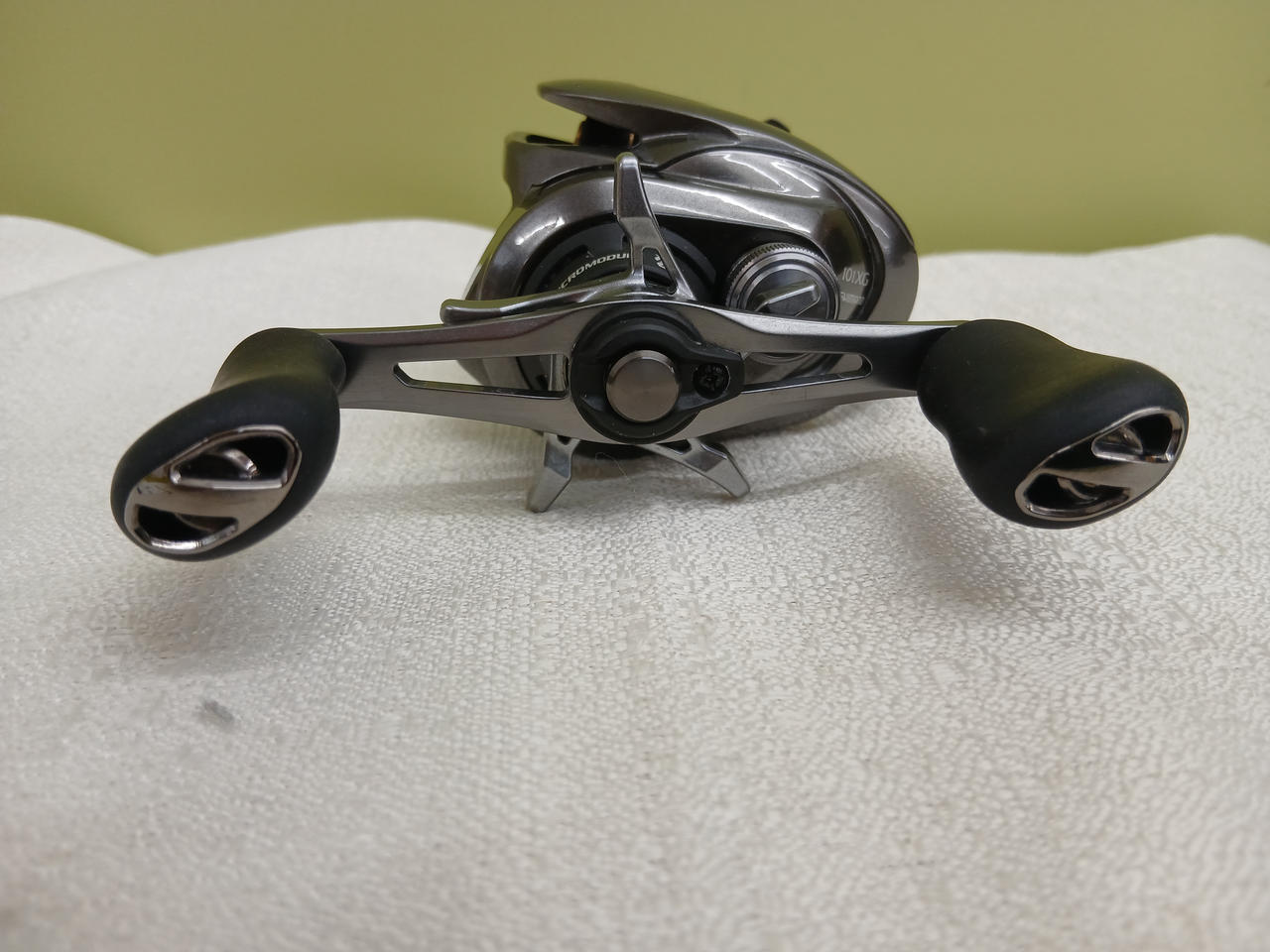 SHIMANO Baitcasting Reel METANIUM 101XG