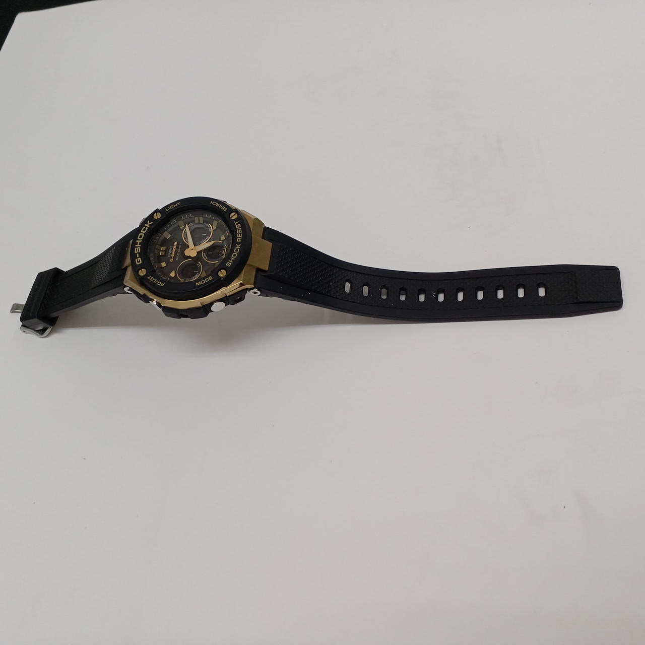 CASIO G-SHOCK GST-W300G – BanzaiHobby
