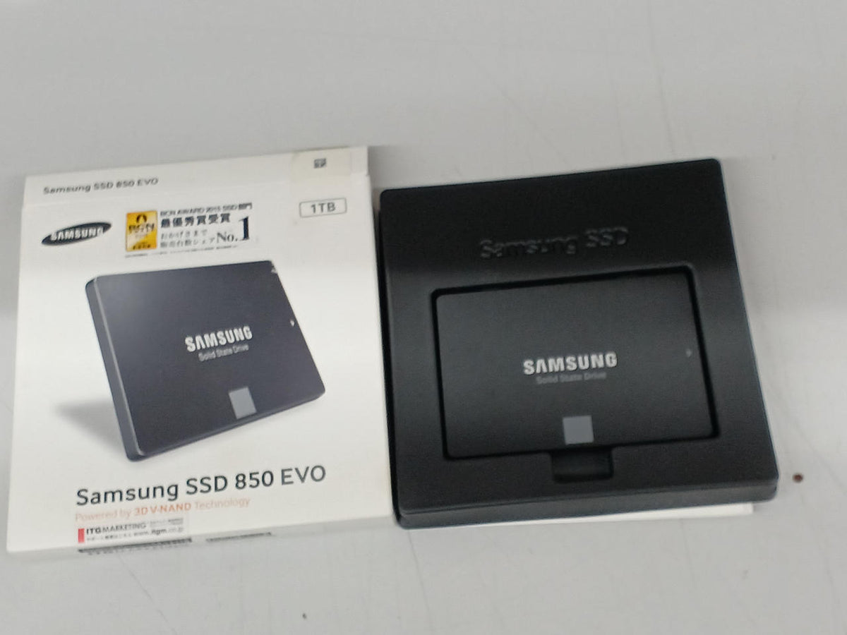 SAMSUNG SSD 1TB MZ75E1T0BIT