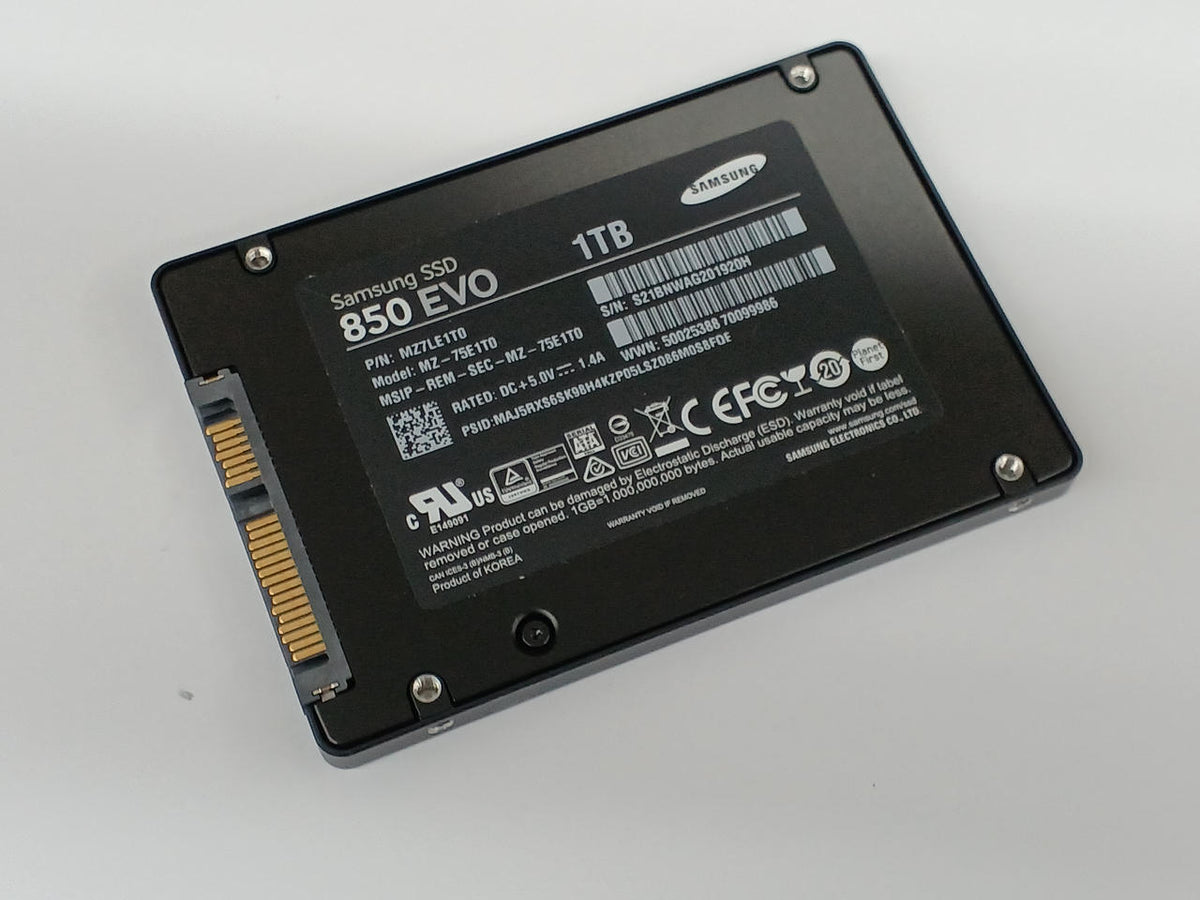 SAMSUNG SSD 1TB MZ75E1T0BIT