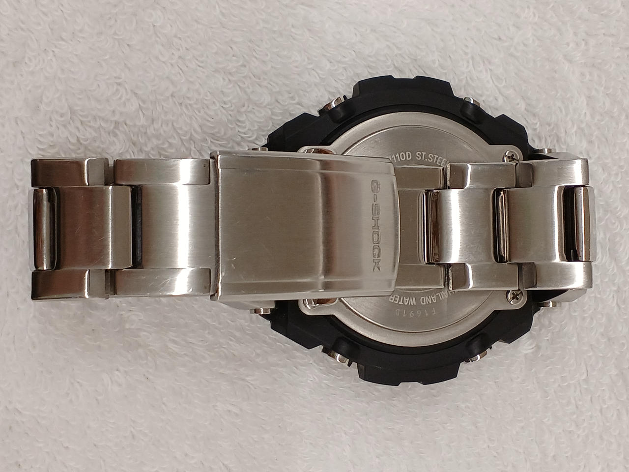 CASIO G-SHOCK GST-W110D – BanzaiHobby