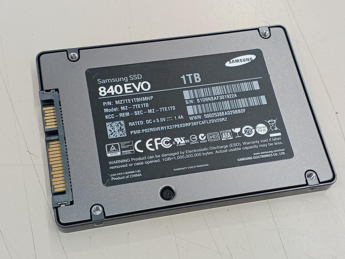 SAMSUNG SSD 1TB MZ-7TE1T0B/IT