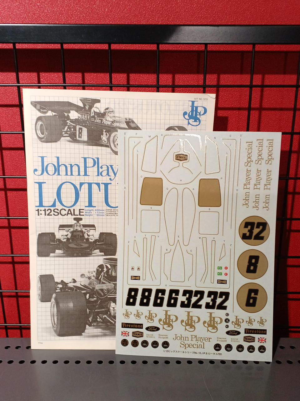 TAMIYA 1/12 J.P.S. Lotus 72D