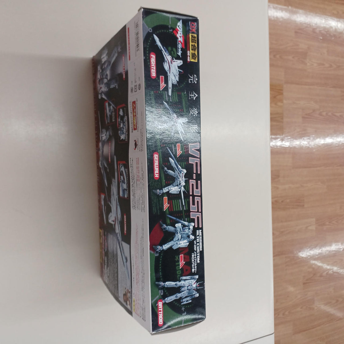BANDAI DX Chogokin Messiah Valkyrie (Saotome Alto's Unit)
