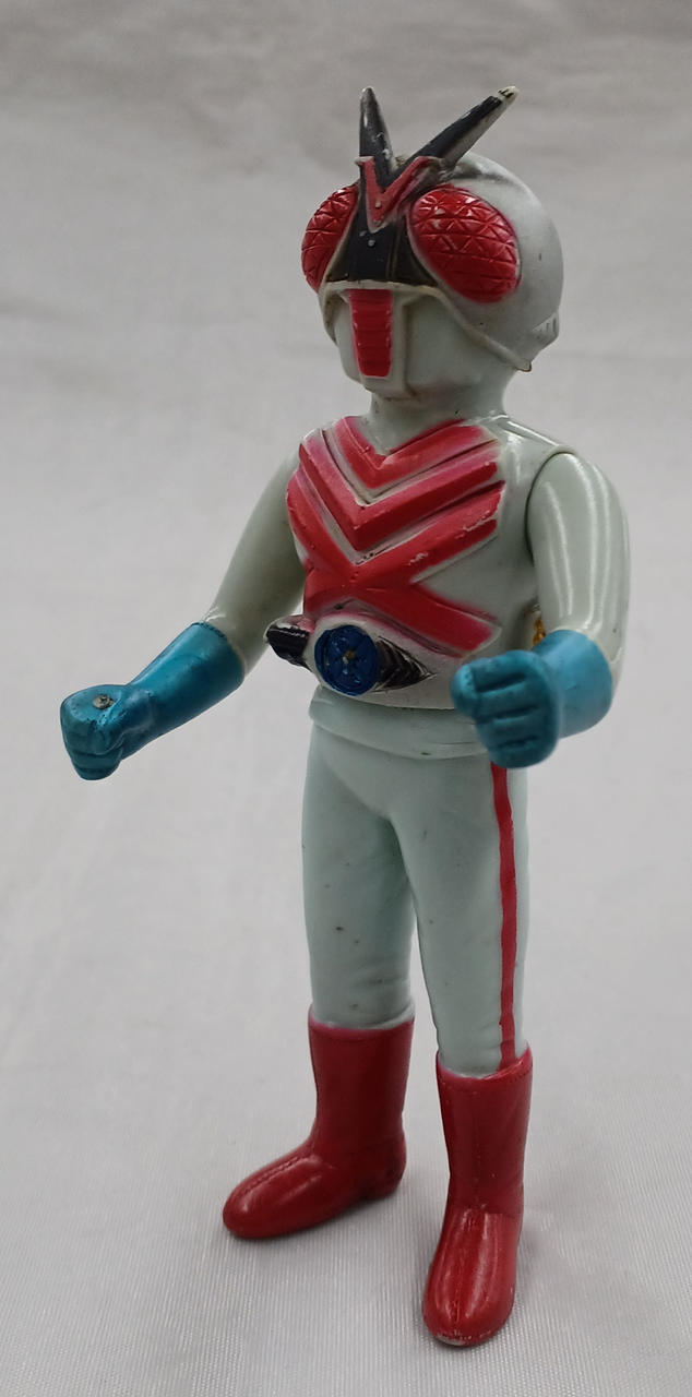 Poppy Mini Soft Vinyl Kamen Rider X