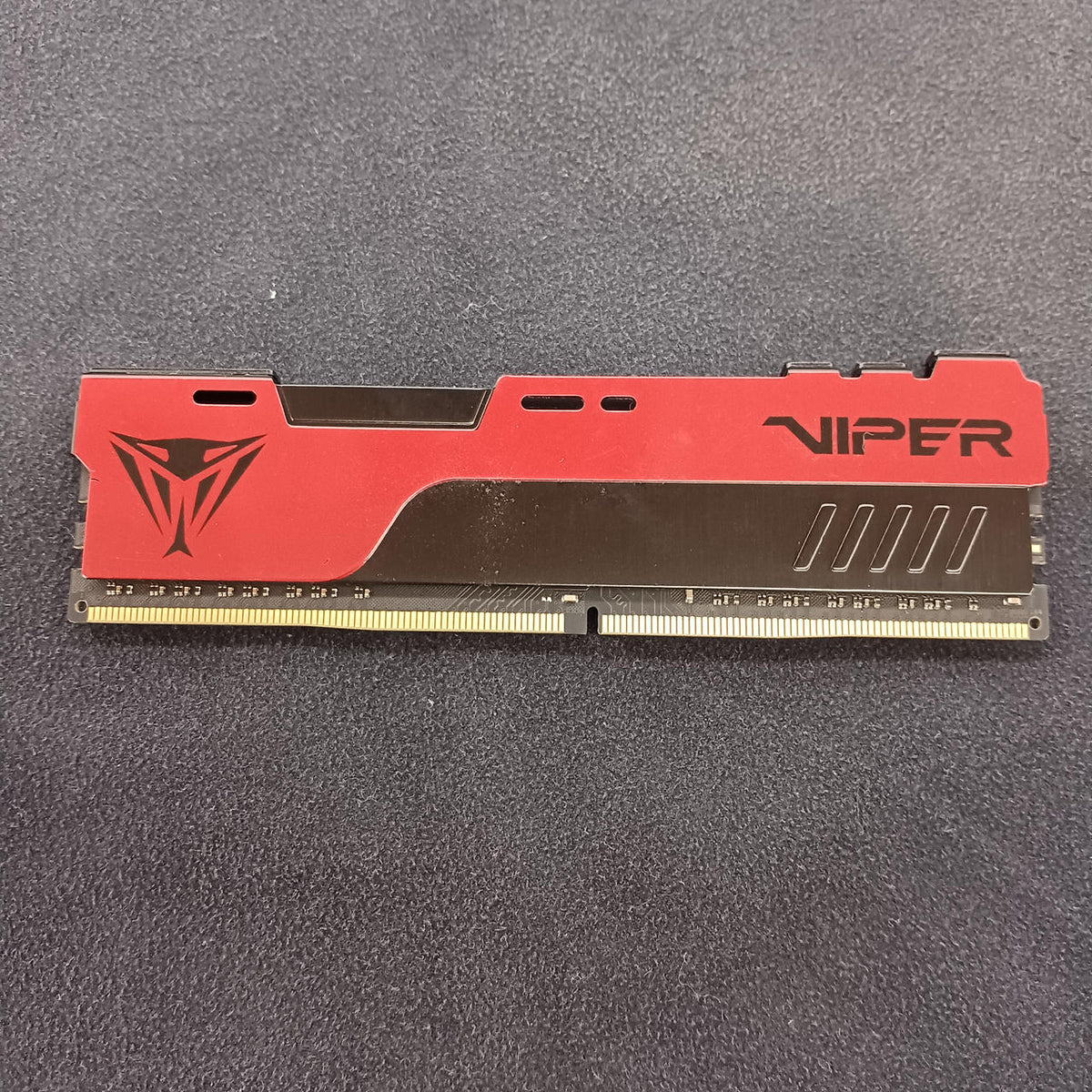 VIPER DDR4 Memory PVE2416G266C6