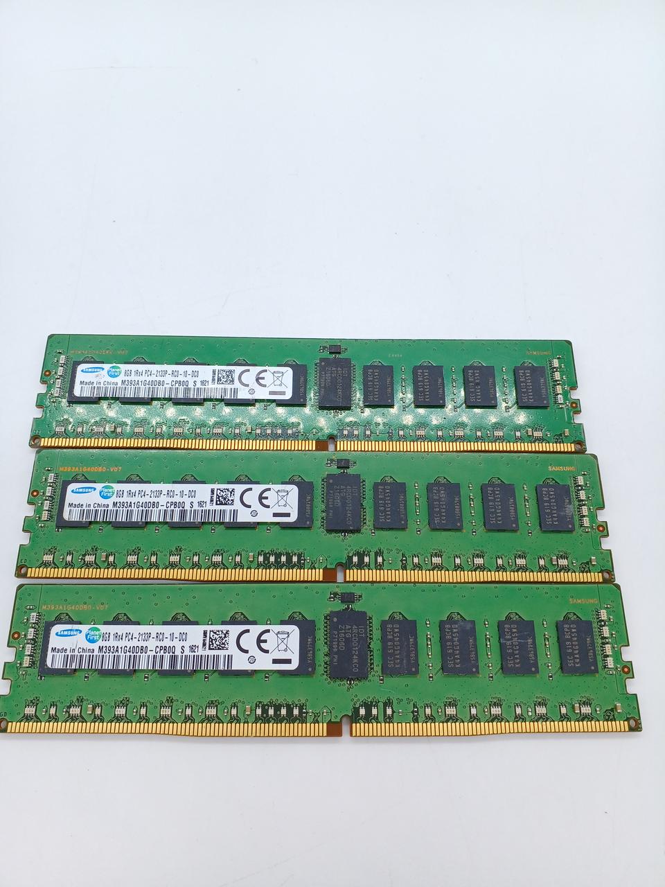 SAMSUNG Server Memory: 8GB × 3 Modules M393A1G40DB0-CPB0Q