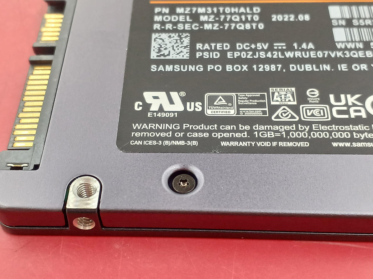 SAMSUNG SSD MZ-77Q1T0