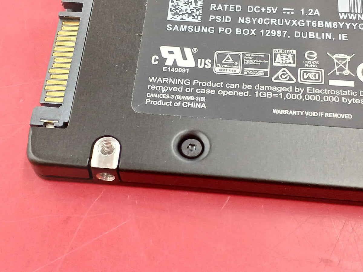 SAMSUNG SSD MZ-76E1T0