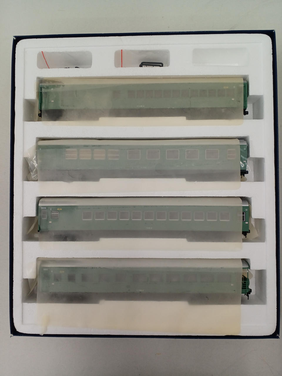 Tenshodo HO Gauge Limited Express 'Hato' Blue General Basic + Add-on Set