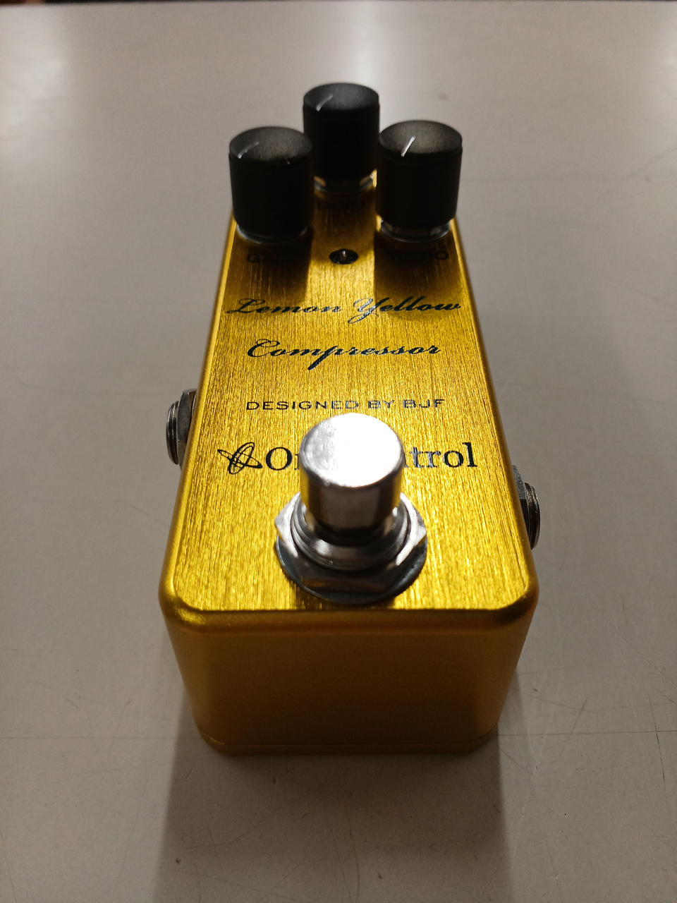 ONE CONTROL Effektpedal: LEMON YELLOW COMPRESSOR