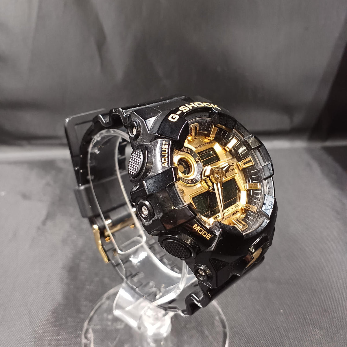 CASIO G-SHOCK GA-710GB