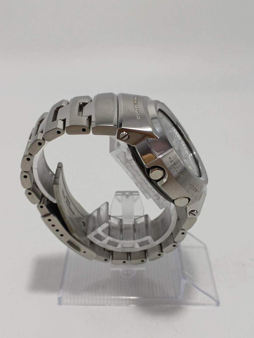 CASIO G-SHOCK AWM-500D-1A8JF