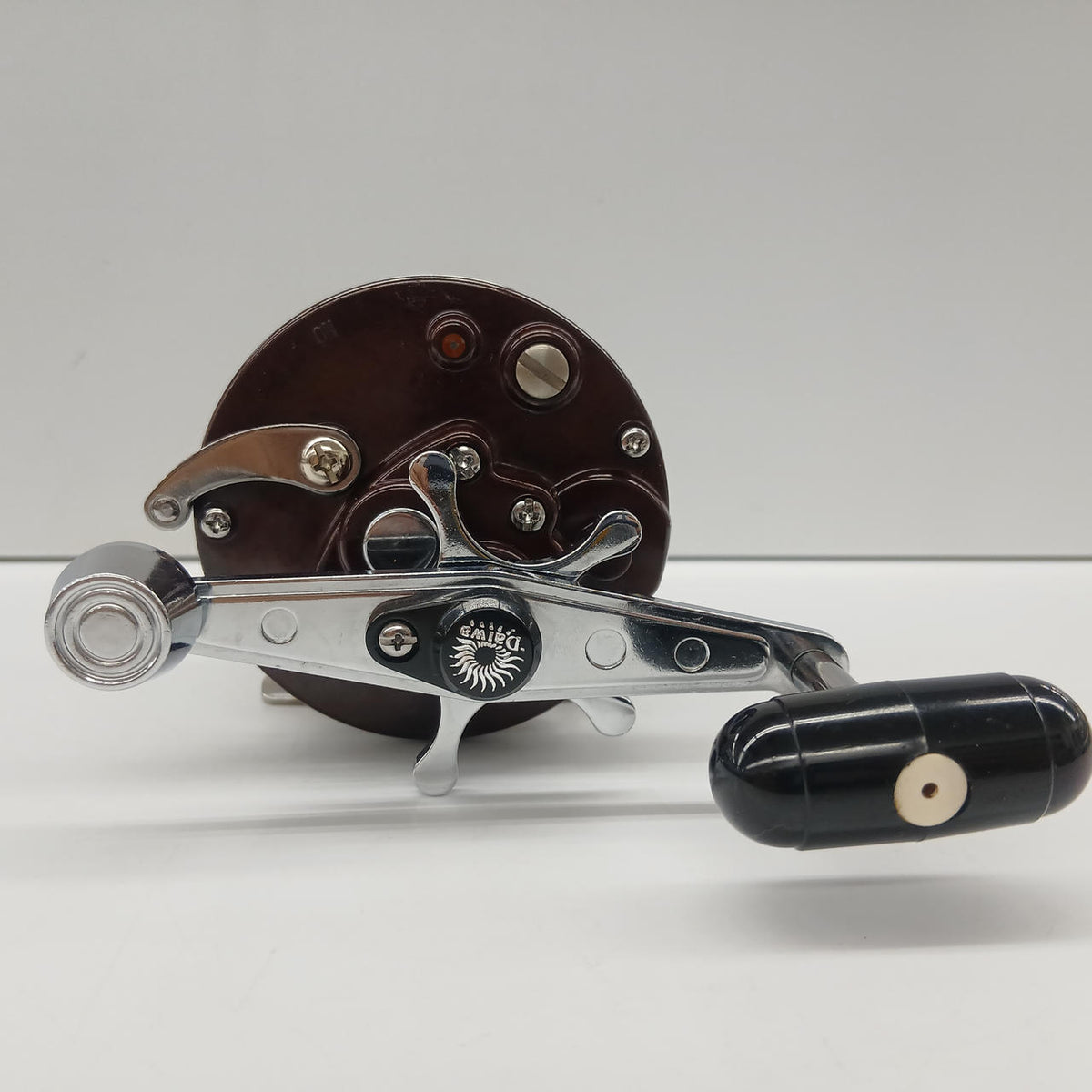 DAIWA Double-Axle Reel SEALINE ST-40