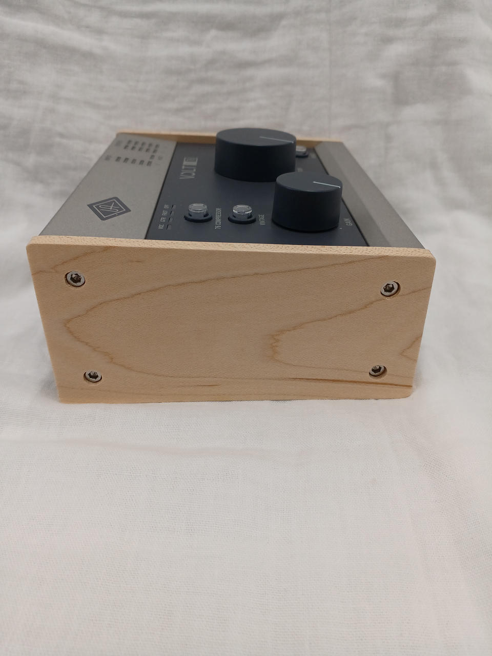UNIVERSAL AUDIO Audio Interface: VOLT176