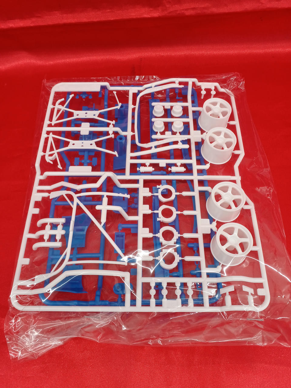TAMIYA Calsonic IMPUL Z with etched parts 1/24 Sports Car Series 280 24280