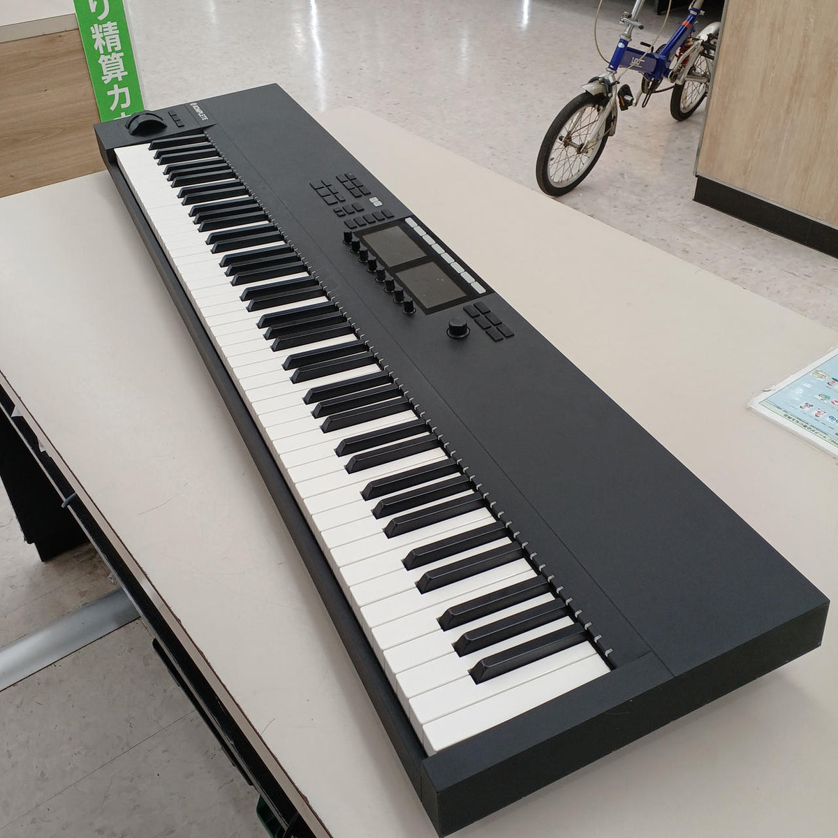 [JUNK] NATIVE INSTRUMENTS MIDI Keyboard KOMPLETE KONTROL S88 MK2