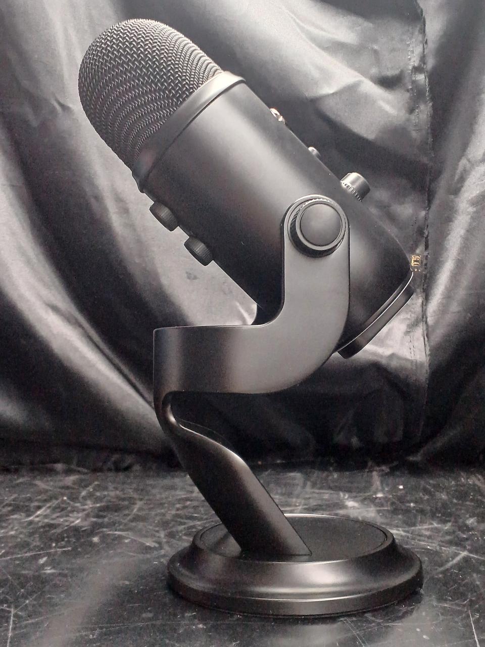 BLUE USB Microphone YETI/BM400