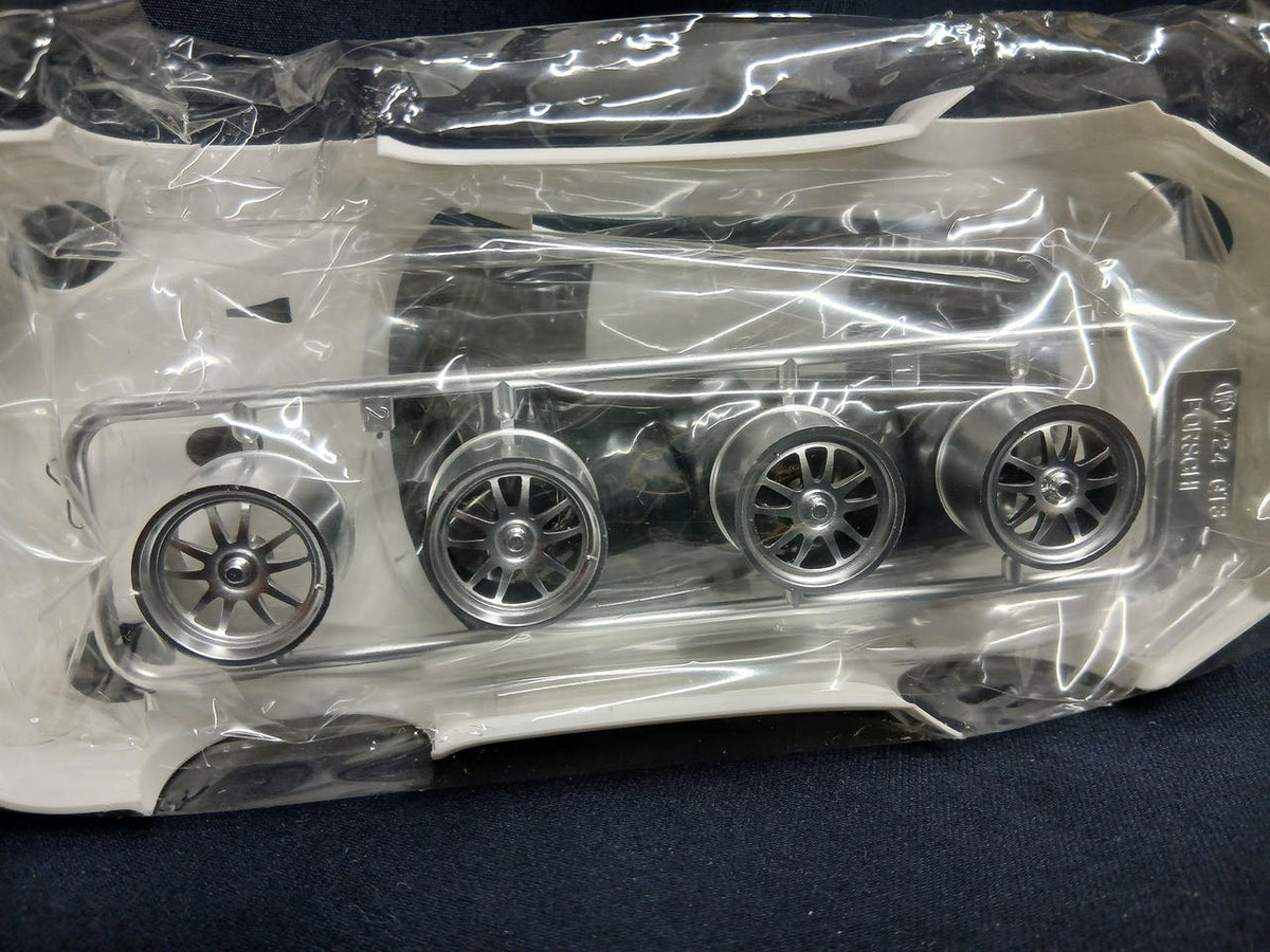 Fujimi 1/24 Unit 2 Porsche 911 GT3R