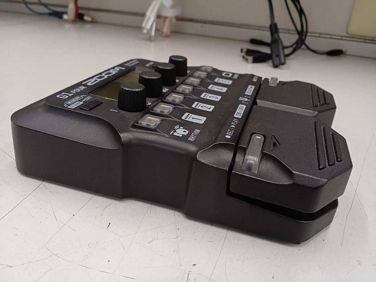 ZOOM Multi-Effects G1 FOUR