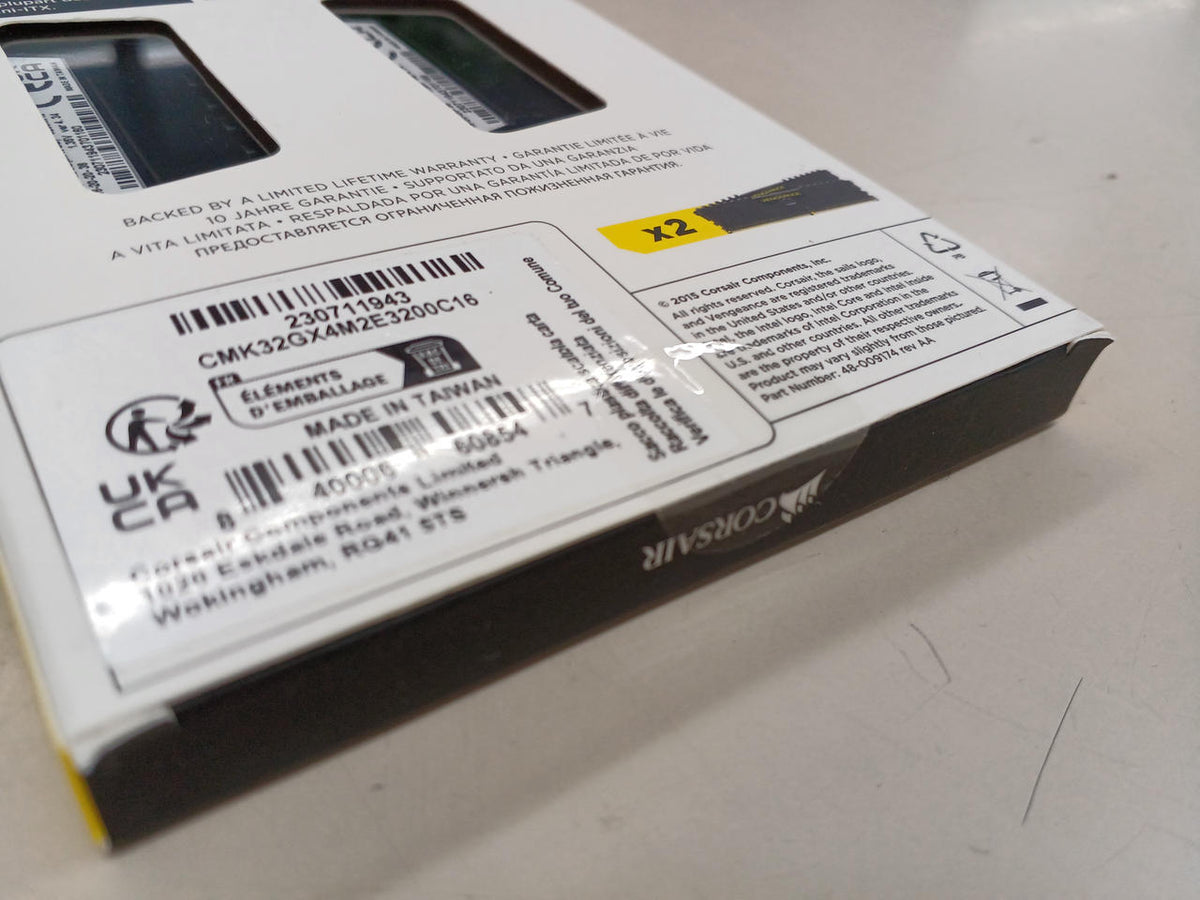 CORSAIR [Unopened] PC Memory CMK32GX4M2E3200C16