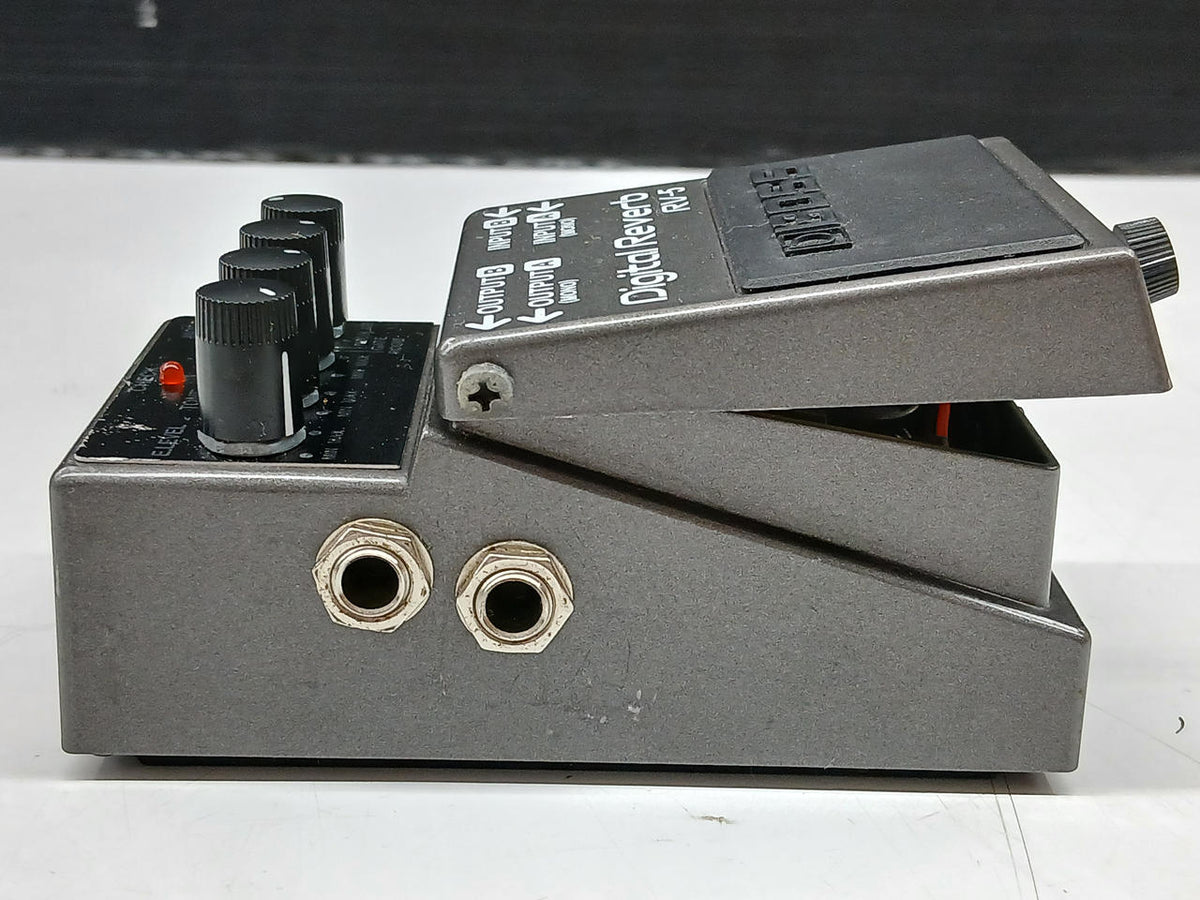 BOSS Effects pedal: RV-5