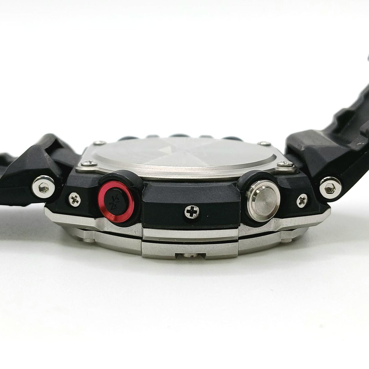 CASIO G-SHOCK GST-B100