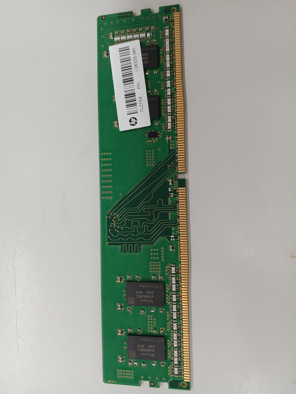 SK HYNIX DDR4 HMAA1GU6CJR6N-XN N0 AD 043