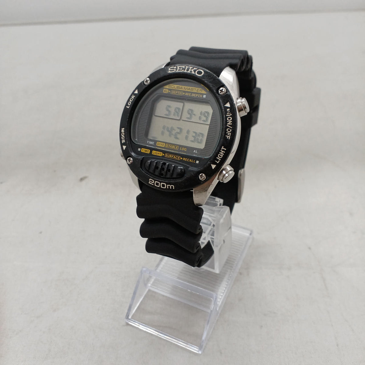 SEIKO Scuba Watch M705-5A00
