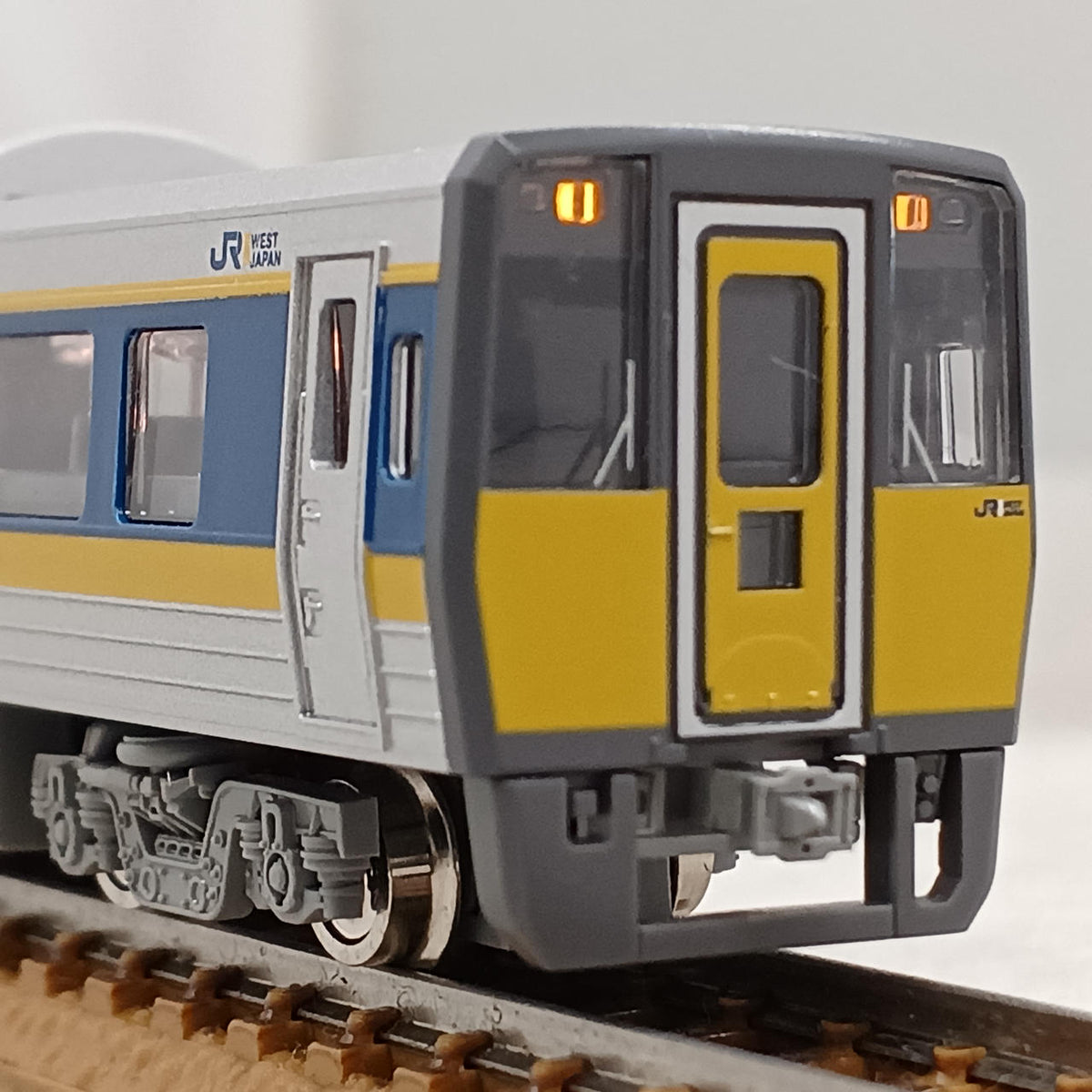 TOMIX JR KiHa 187 Series Limited Express Diesel Car (Super Oki) Set 92580
