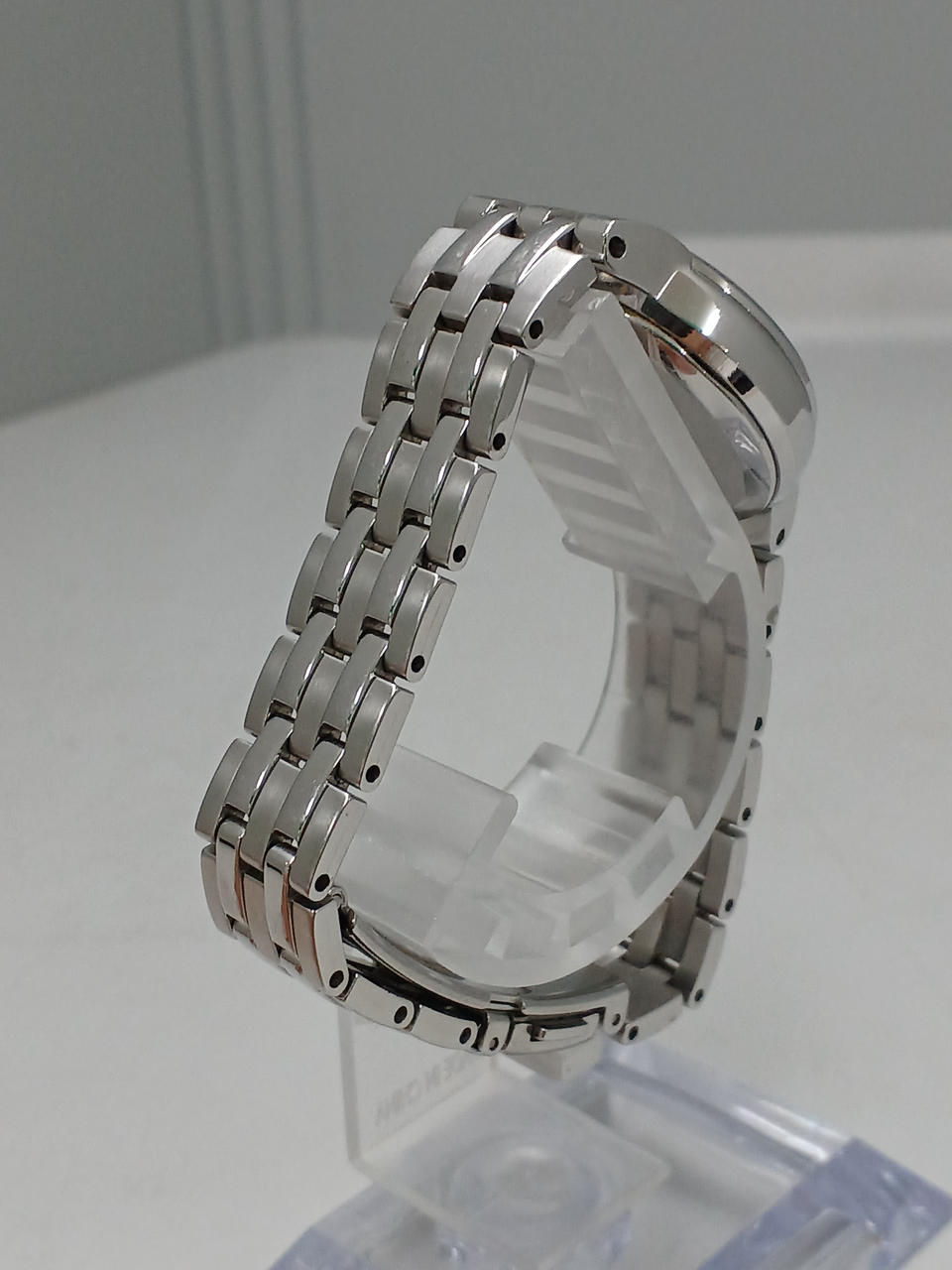 SEIKO Radio-controlled solar wristwatch 1B21-0AN0